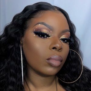 Meet your Posher, Traci